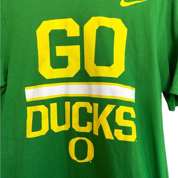 Nike Mens Green 'Go Ducks' T-Shirt - Picture 2 of 5